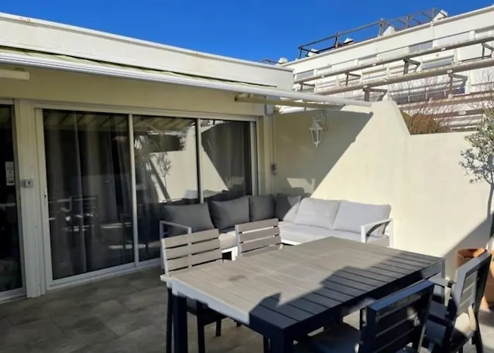 39, Port Nature, Au Village Naturiste