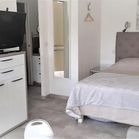 39, Port Nature, Au Village Naturiste * 阿格德