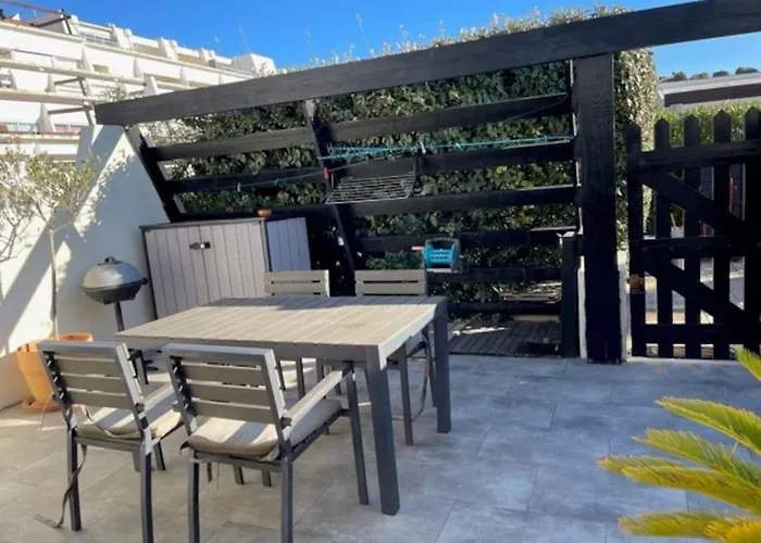 39, Port Nature, Au Village Naturiste アグド